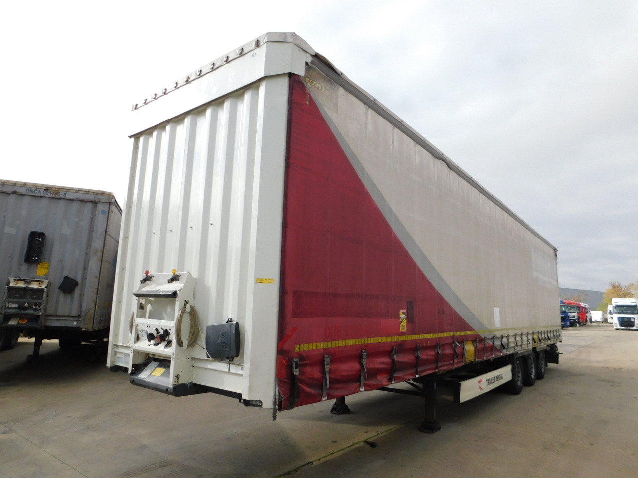 Krone Sd - Semi-remorque rideaux coulissants: photos 1 Krone Sd - Semi-remorque rideaux coulissants: photos 1