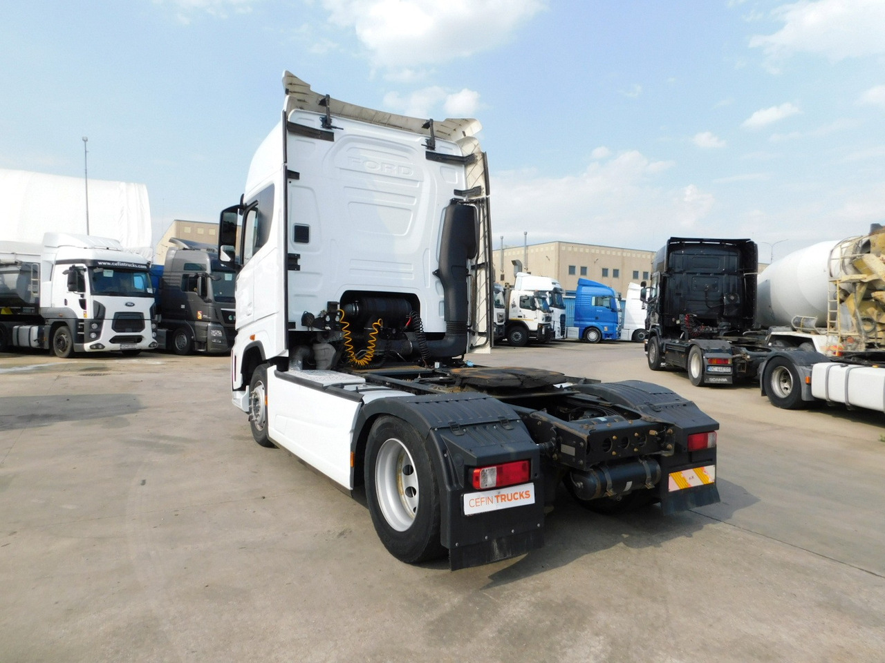 Ford F max 4x2 scab e6 12s2620 - Tracteur routier: photos 4 Ford F max 4x2 scab e6 12s2620 - Tracteur routier: photos 4