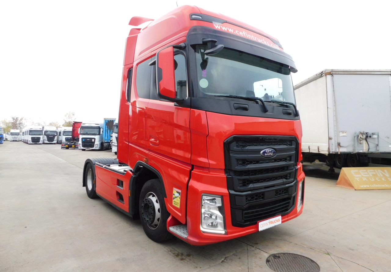 Ford F max 4x2 scab e6 12tx2620 - Tracteur routier: photos 2 Ford F max 4x2 scab e6 12tx2620 - Tracteur routier: photos 2