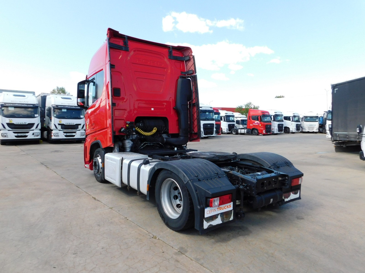 Ford F max ll 4x2 scab e6 12tx2620 - Tracteur routier: photos 4 Ford F max ll 4x2 scab e6 12tx2620 - Tracteur routier: photos 4
