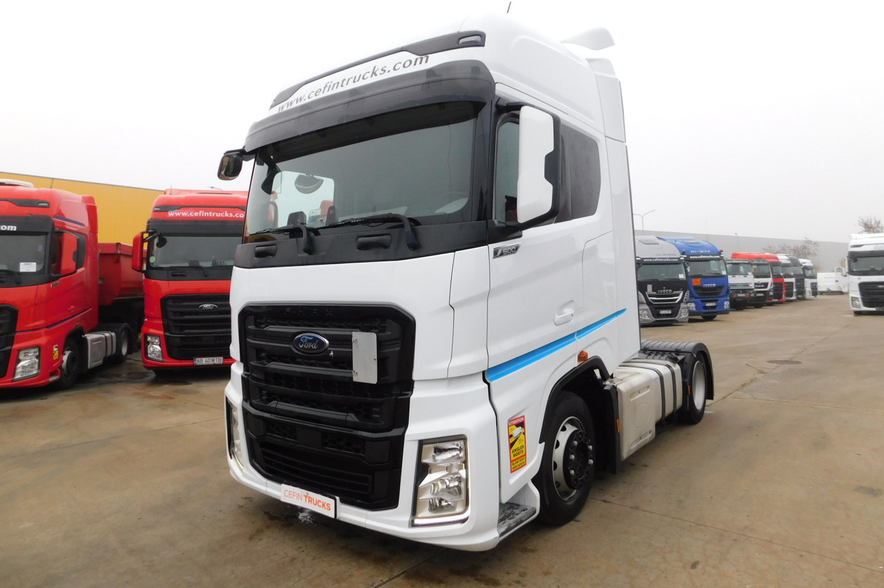 Ford F max ll 4x2 scab e6 12tx2620 - Tracteur routier: photos 1 Ford F max ll 4x2 scab e6 12tx2620 - Tracteur routier: photos 1