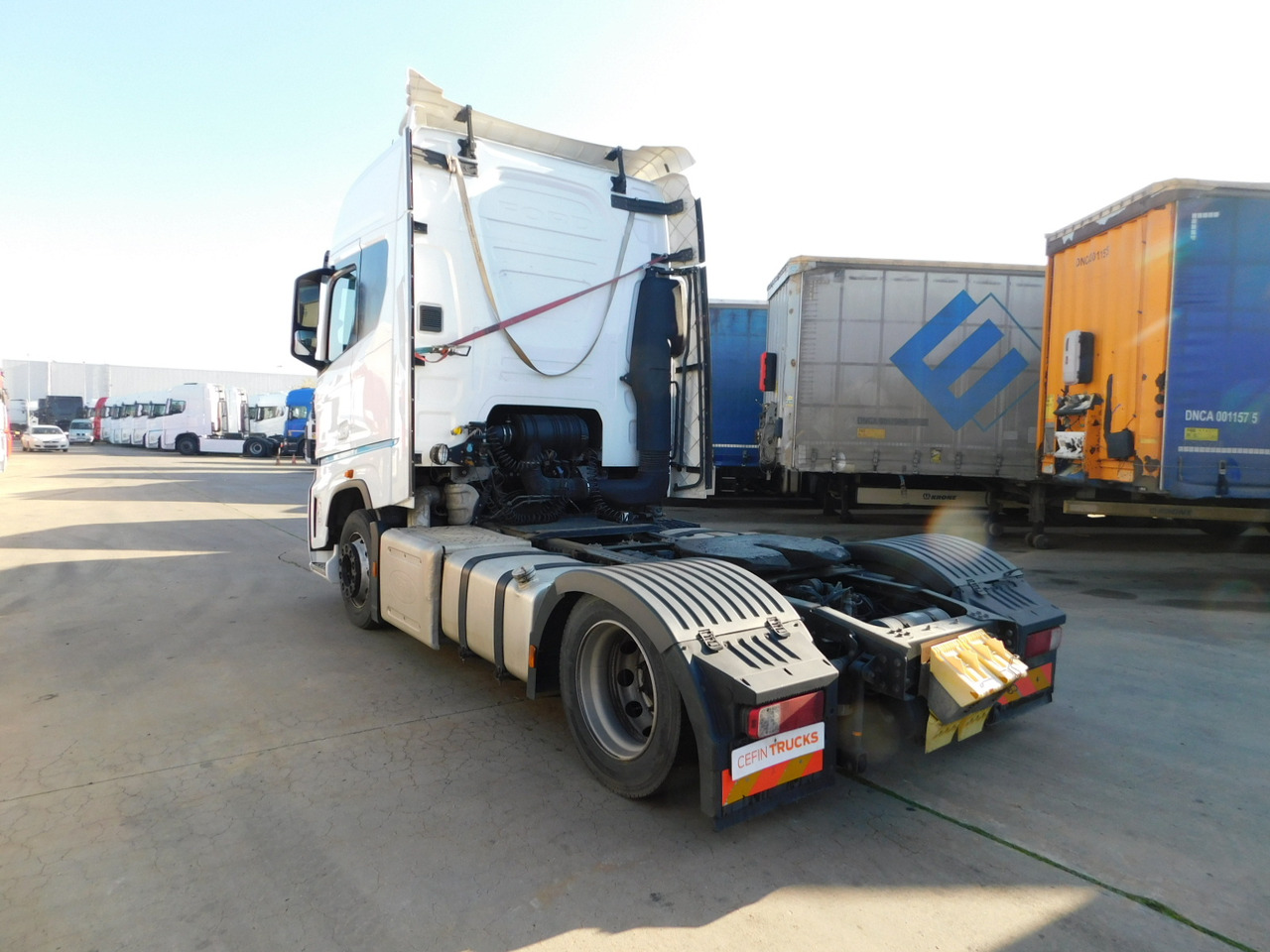 Ford F max ll 4x2 scab e6 12tx2620 - Tracteur routier: photos 4 Ford F max ll 4x2 scab e6 12tx2620 - Tracteur routier: photos 4