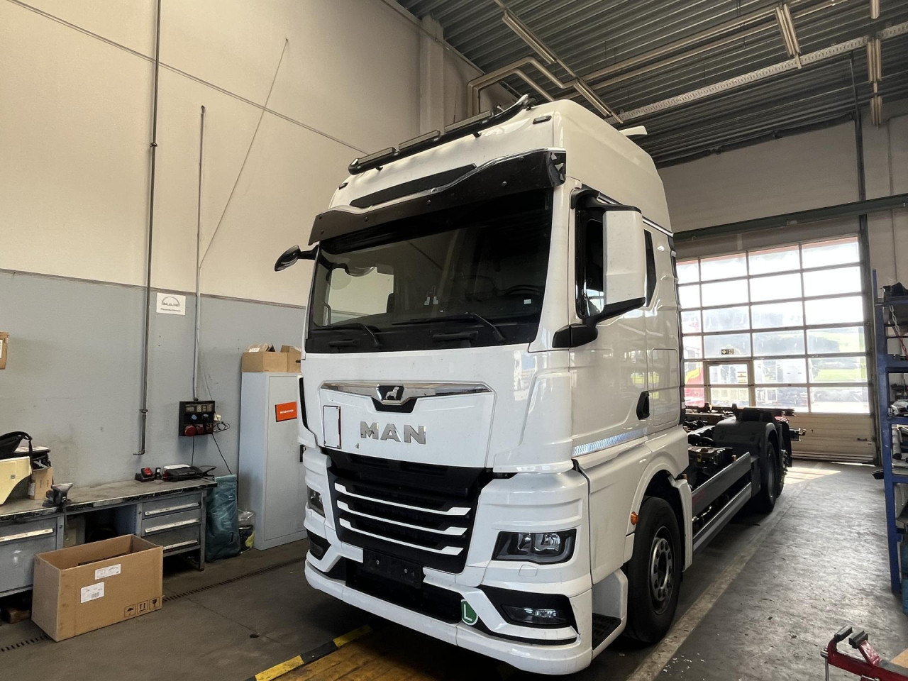 MAN TGX 26.470 6x2-4 LL CH Multiwechsler Euro6 Klima - Camion porte-conteneur/ Caisse mobile: photos 1 MAN TGX 26.470 6x2-4 LL CH Multiwechsler Euro6 Klima - Camion porte-conteneur/ Caisse mobile: photos 1