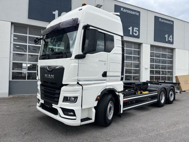 MAN TGX 26.470 6x2-4 LL Euro6 Intarder AHK Luftfeder - Camion porte-conteneur/ Caisse mobile: photos 1 MAN TGX 26.470 6x2-4 LL Euro6 Intarder AHK Luftfeder - Camion porte-conteneur/ Caisse mobile: photos 1