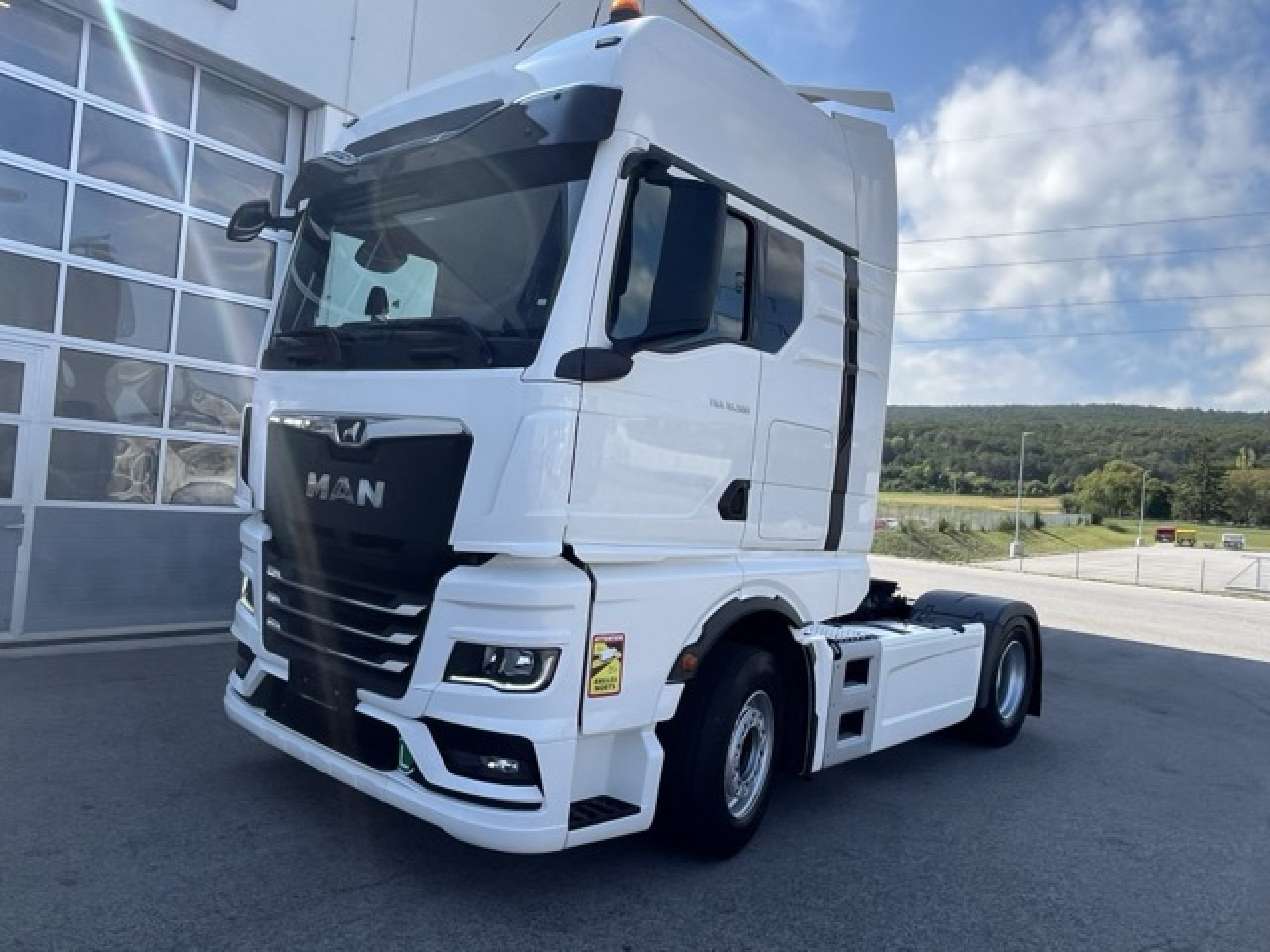 MAN TGX 18.510 4x2 BL SA Euro6 Retarder Klima ZV - Tracteur routier: photos 1 MAN TGX 18.510 4x2 BL SA Euro6 Retarder Klima ZV - Tracteur routier: photos 1