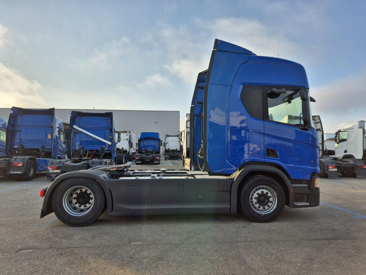 Scania R 450 - Tracteur routier: photos 2 Scania R 450 - Tracteur routier: photos 2