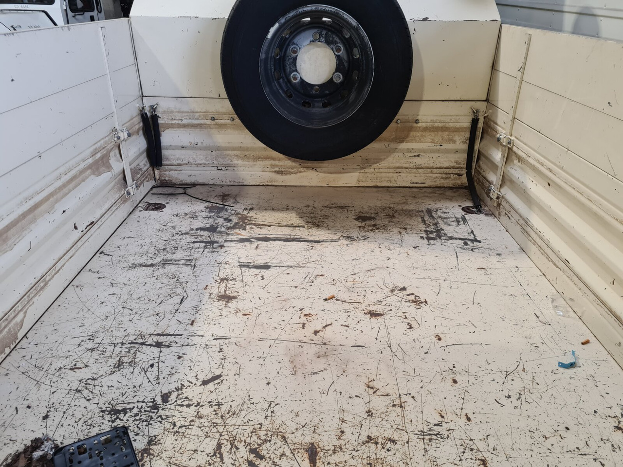 Andere M 30 FUMO 4x4 DOKA M30 Fumo 4x4 Doka Kipper - Camion benne: photos 3 Andere M 30 FUMO 4x4 DOKA M30 Fumo 4x4 Doka Kipper - Camion benne: photos 3