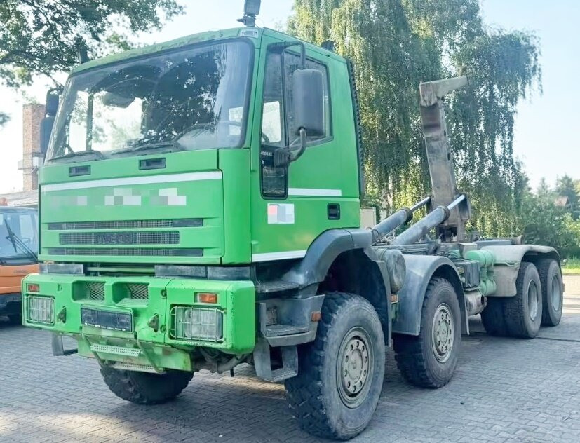 Euro Tech 410EH42 8x8 Euro Tech 410EH42 8x8, Abrollkipper - Camion ampliroll: photos 4 Euro Tech 410EH42 8x8 Euro Tech 410EH42 8x8, Abrollkipper - Camion ampliroll: photos 4