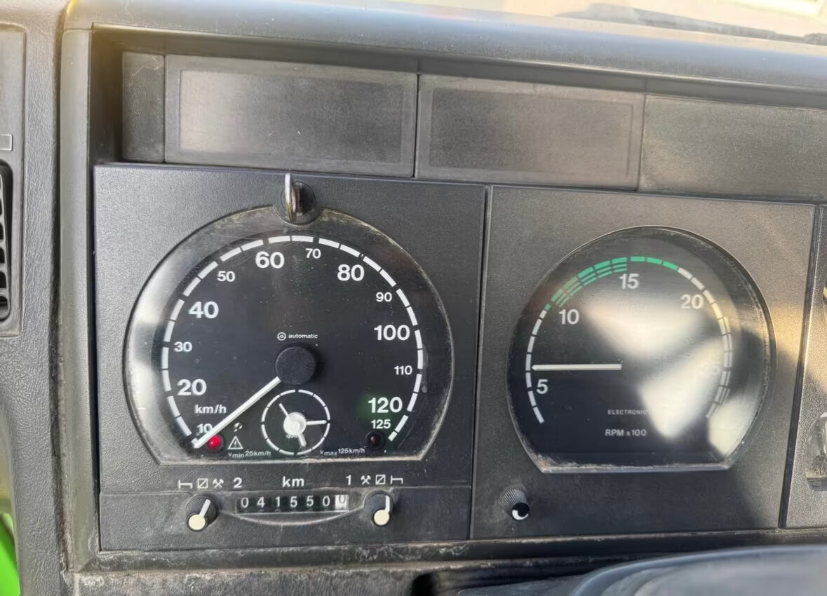 Euro Tech 410EH42 8x8 Euro Tech 410EH42 8x8, Abrollkipper - Camion ampliroll: photos 2 Euro Tech 410EH42 8x8 Euro Tech 410EH42 8x8, Abrollkipper - Camion ampliroll: photos 2