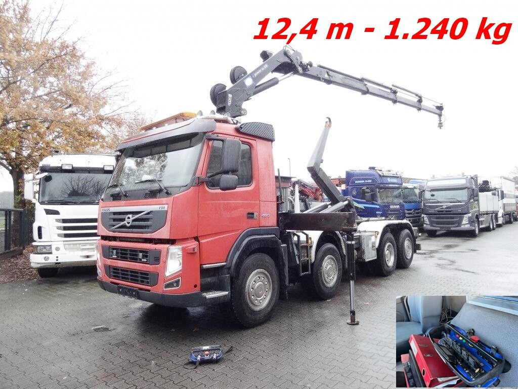FM 460 8x2-6 FM 460 8x2-6, Lenk-/Liftachse, Kran HMF 2020-K4, Funk - Camion ampliroll, Camion grue: photos 1 FM 460 8x2-6 FM 460 8x2-6, Lenk-/Liftachse, Kran HMF 2020-K4, Funk - Camion ampliroll, Camion grue: photos 1