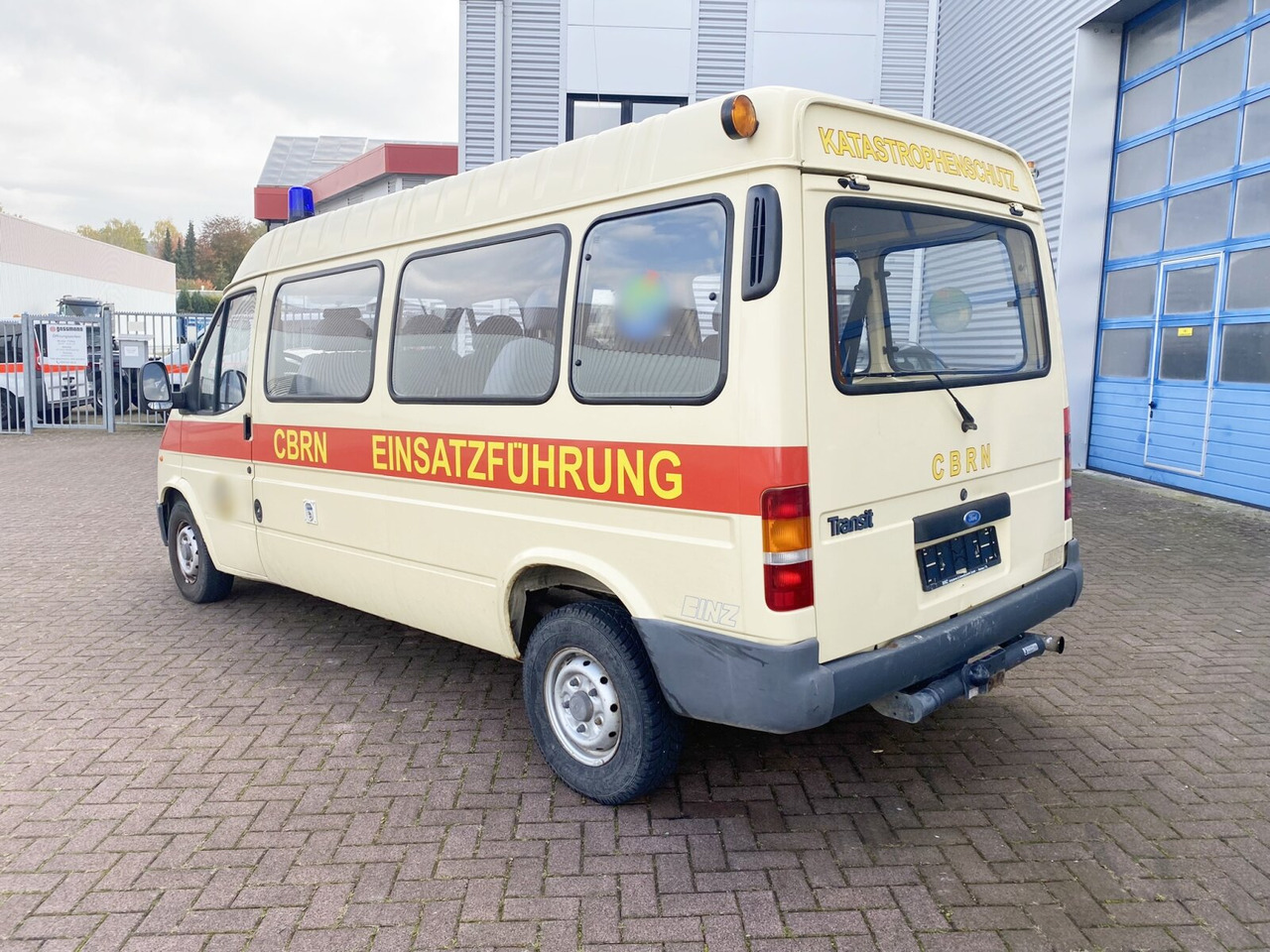 Minibus, Transport de personnes Ford Transit 2.5 4x2 Transit 2.5 4x2, Personentransporter, 8 Sitze: photos 12