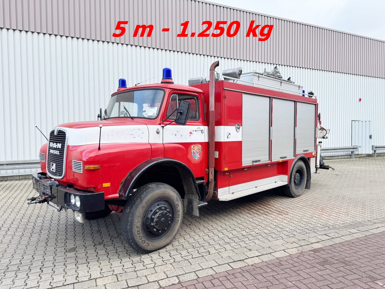 MAN 16.168 HAK 4x4 16.168 HAK 4x4, Seilwinde, Heckkran Hiab 650/1 - Ambulance: photos 1 MAN 16.168 HAK 4x4 16.168 HAK 4x4, Seilwinde, Heckkran Hiab 650/1 - Ambulance: photos 1