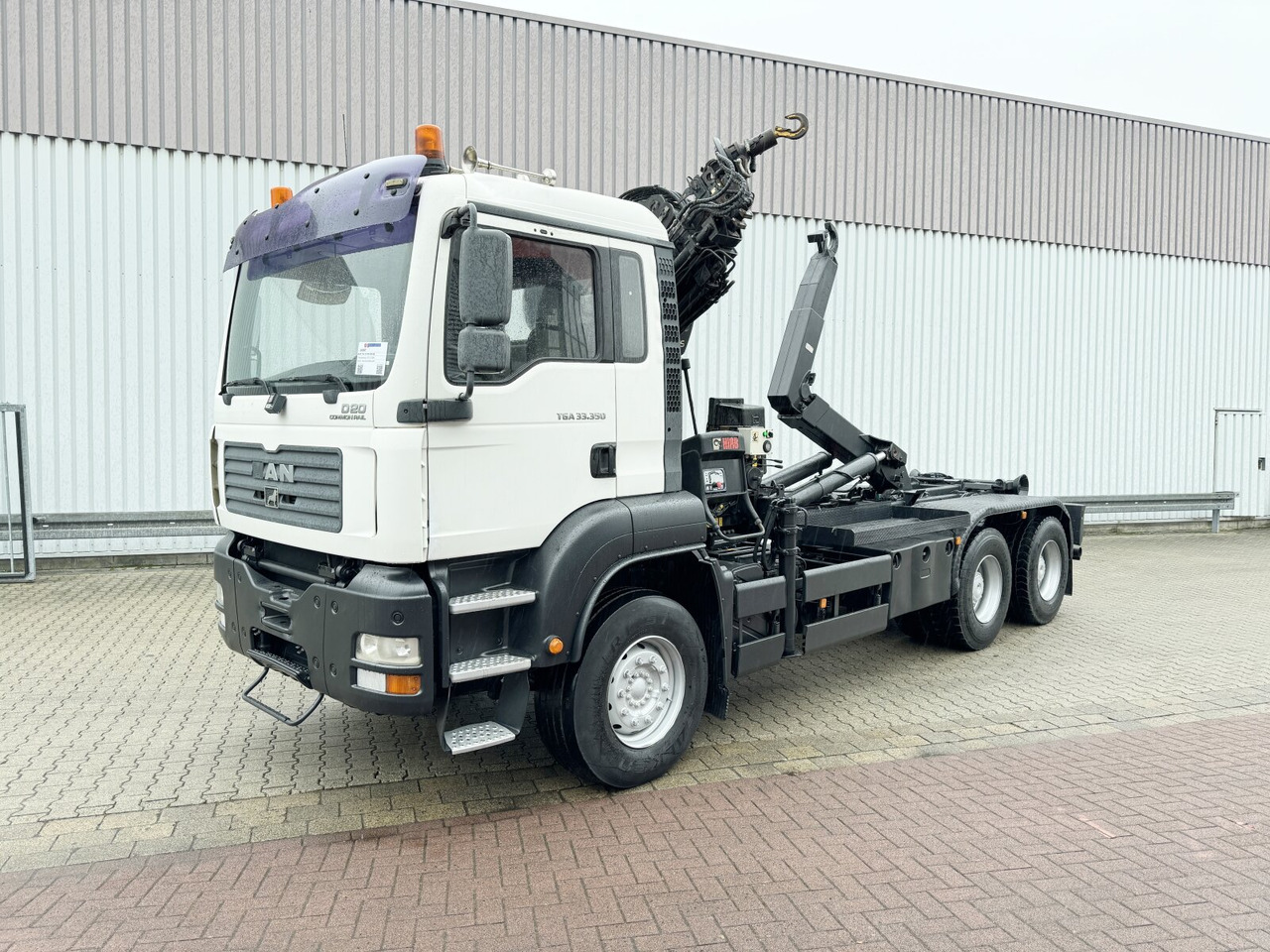 Camion ampliroll, Camion grue MAN TGA 33.350 6X4 BB TGA 33.350 6X4 BB mit Kran Hiab 166 E-3 HiDuo, Funk: photos 8