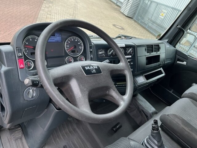 MAN TGL 8.180 4x2 BL TGL 8.180 4x2 BL mit MBB LBW - Camion fourgon: photos 4 MAN TGL 8.180 4x2 BL TGL 8.180 4x2 BL mit MBB LBW - Camion fourgon: photos 4
