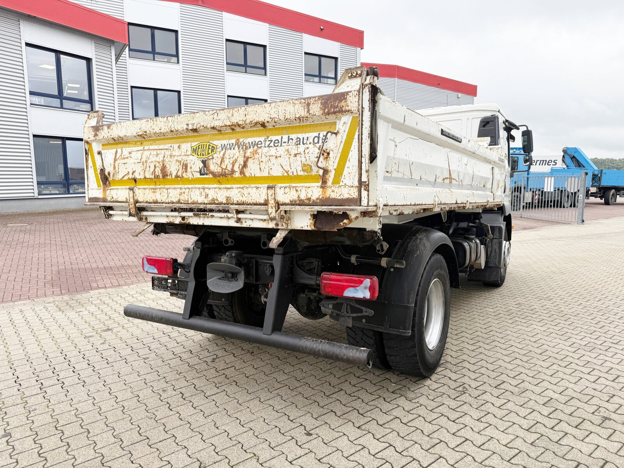 Camion benne MAN TGM 18.340 4x2 BB TGM 18.340 4x2 BB: photos 10