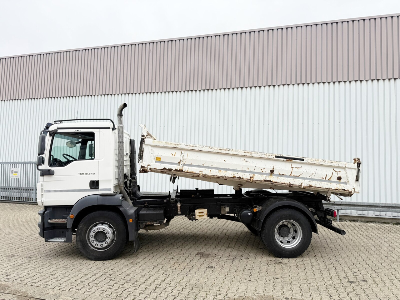 Camion benne MAN TGM 18.340 4x2 BB TGM 18.340 4x2 BB: photos 13