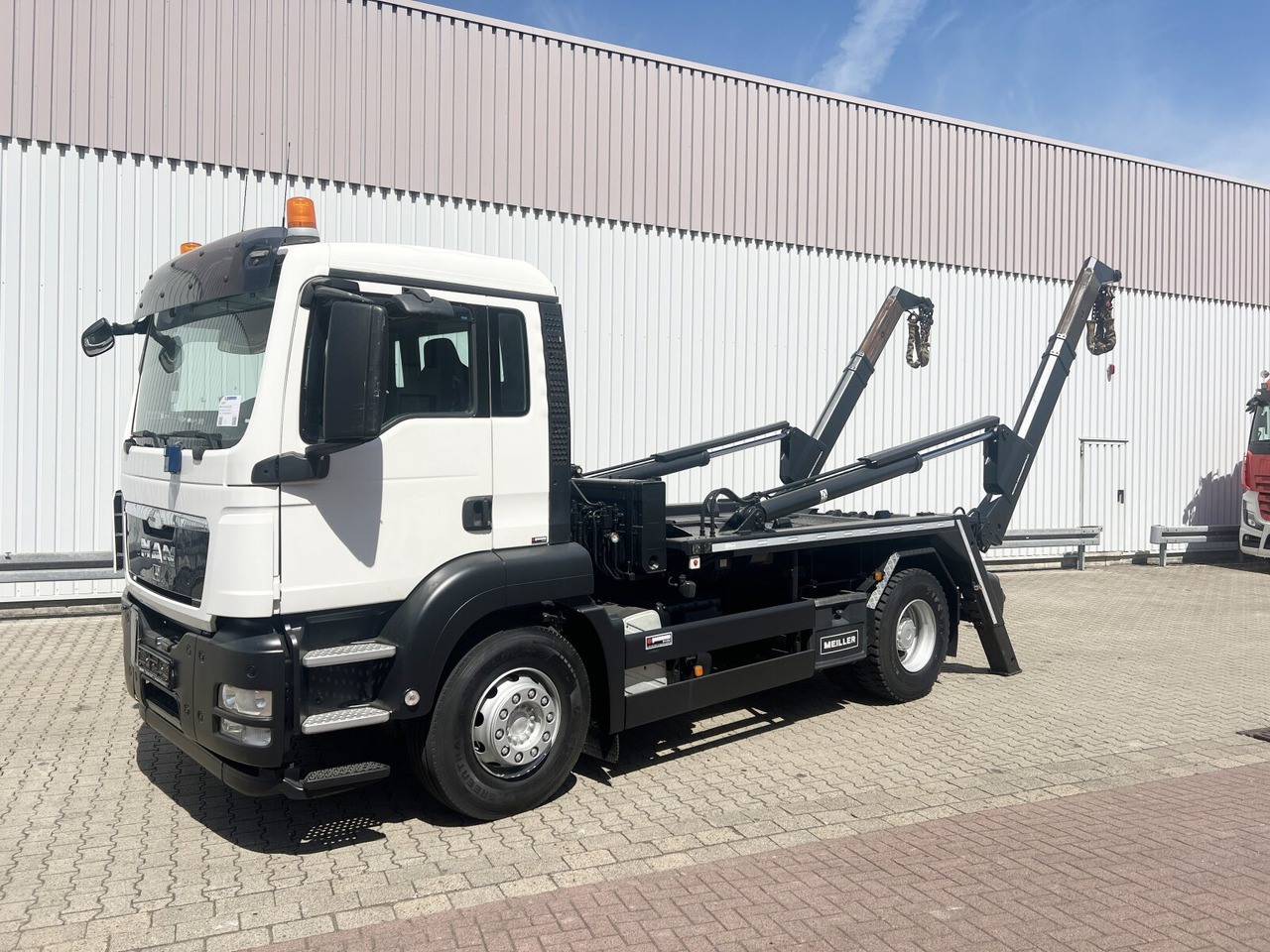 MAN TGS 18.320 4x2 BB TGS 18.320 4x2 BB, Tele-Absetzer - Camion multibenne: photos 1 MAN TGS 18.320 4x2 BB TGS 18.320 4x2 BB, Tele-Absetzer - Camion multibenne: photos 1