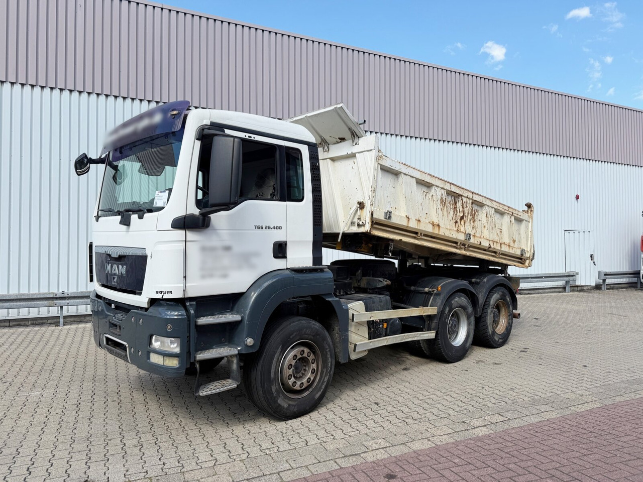 MAN TGS 26.400 6x4 BB TGS 26.400 6x4 BB - Camion benne: photos 1 MAN TGS 26.400 6x4 BB TGS 26.400 6x4 BB - Camion benne: photos 1