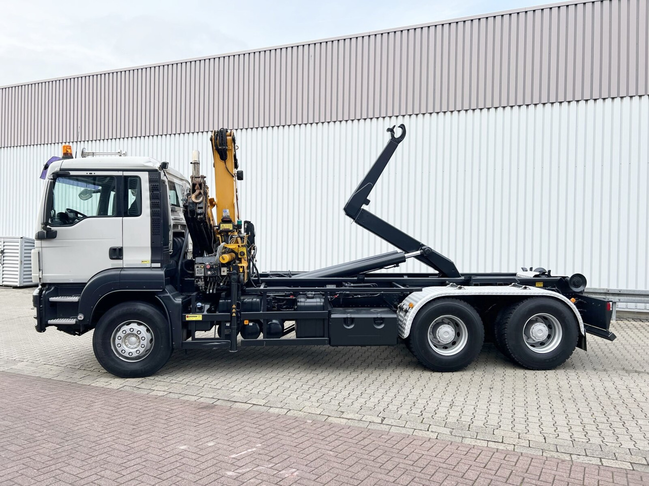 Crédit-bail de MAN TGS 33.440 6X4 BL TGS 33.440 6X4 BL mit Kran Effer 165-3S, Funk MAN TGS 33.440 6X4 BL TGS 33.440 6X4 BL mit Kran Effer 165-3S, Funk: photos 13
