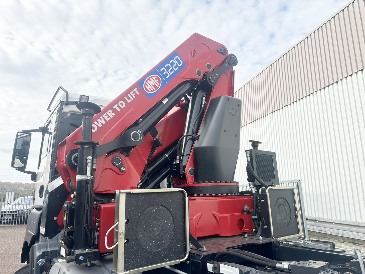 MAN TGS 35.480 8X4 BL TGS 35.480 8X4 BL, Intarder, Kran HMF 3220-K6, 4-fach Abstützung, Funk - Camion ampliroll, Camion grue: photos 2 MAN TGS 35.480 8X4 BL TGS 35.480 8X4 BL, Intarder, Kran HMF 3220-K6, 4-fach Abstützung, Funk - Camion ampliroll, Camion grue: photos 2