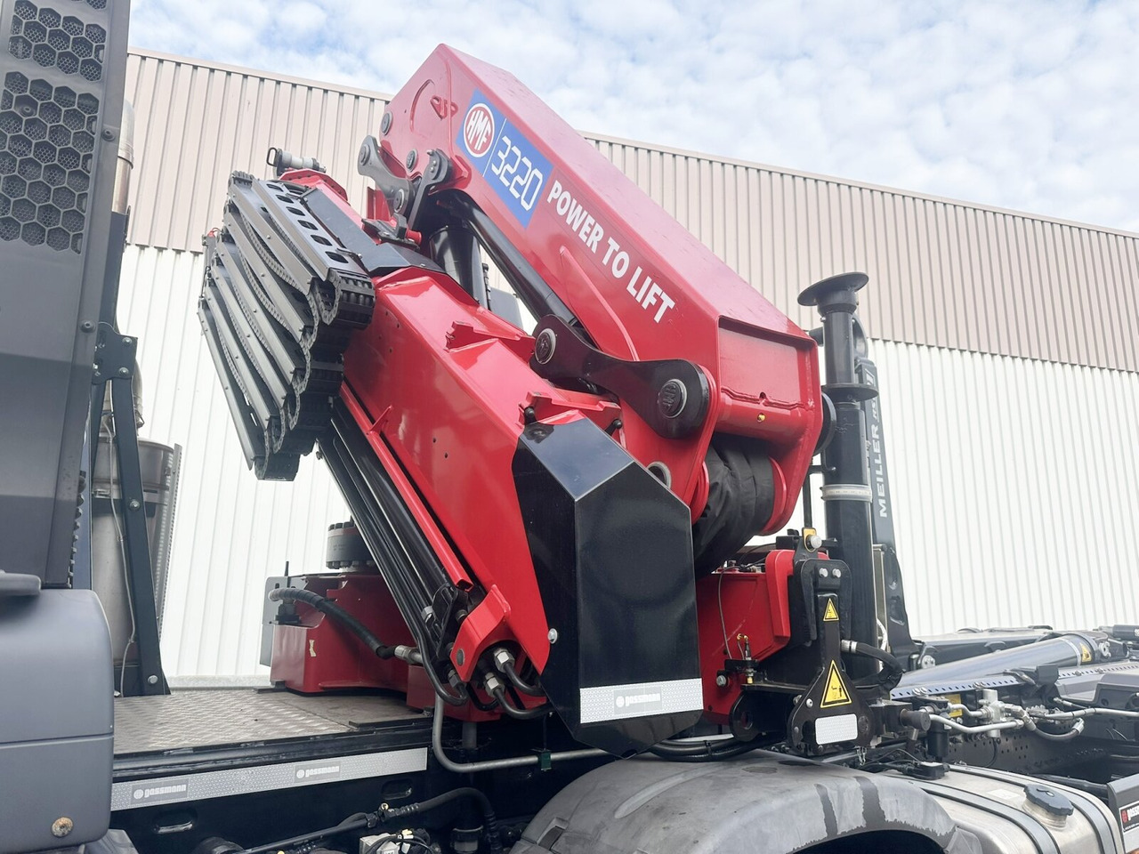 MAN TGS 35.480 8X4 BL TGS 35.480 8X4 BL, Intarder, Kran HMF 3220-K6, 4-fach Abstützung, Funk - Camion ampliroll, Camion grue: photos 3 MAN TGS 35.480 8X4 BL TGS 35.480 8X4 BL, Intarder, Kran HMF 3220-K6, 4-fach Abstützung, Funk - Camion ampliroll, Camion grue: photos 3