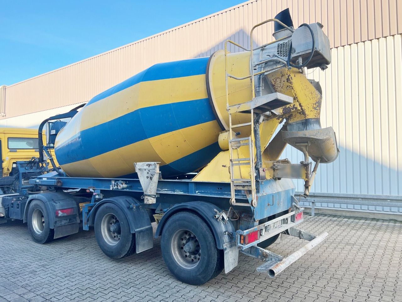 MÜLLER MITTELTAL SF 32 BM/BS mit LIEBHERR Betonmischer ca. 10m³ MÜLLER MITTELTAL SF 32 BM/BS mit LIEBHERR Betonmischer ca. 10m³, Liftachse - Semi-remorque malaxeur: photos 5 MÜLLER MITTELTAL SF 32 BM/BS mit LIEBHERR Betonmischer ca. 10m³ MÜLLER MITTELTAL SF 32 BM/BS mit LIEBHERR Betonmischer ca. 10m³, Liftachse - Semi-remorque malaxeur: photos 5