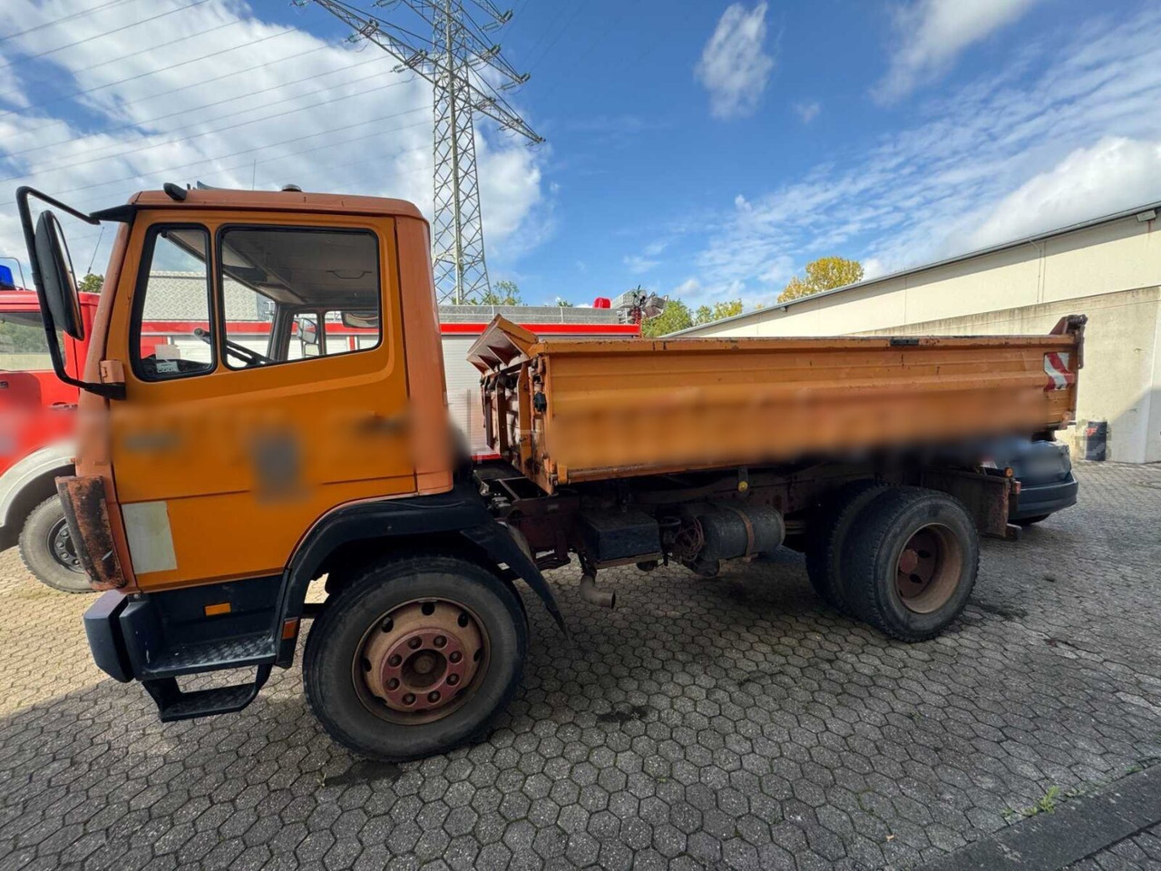 Mercedes-Benz 1314 K 4x2 1314 K 4x2, 6-Zylinder Motor - Camion benne: photos 1 Mercedes-Benz 1314 K 4x2 1314 K 4x2, 6-Zylinder Motor - Camion benne: photos 1