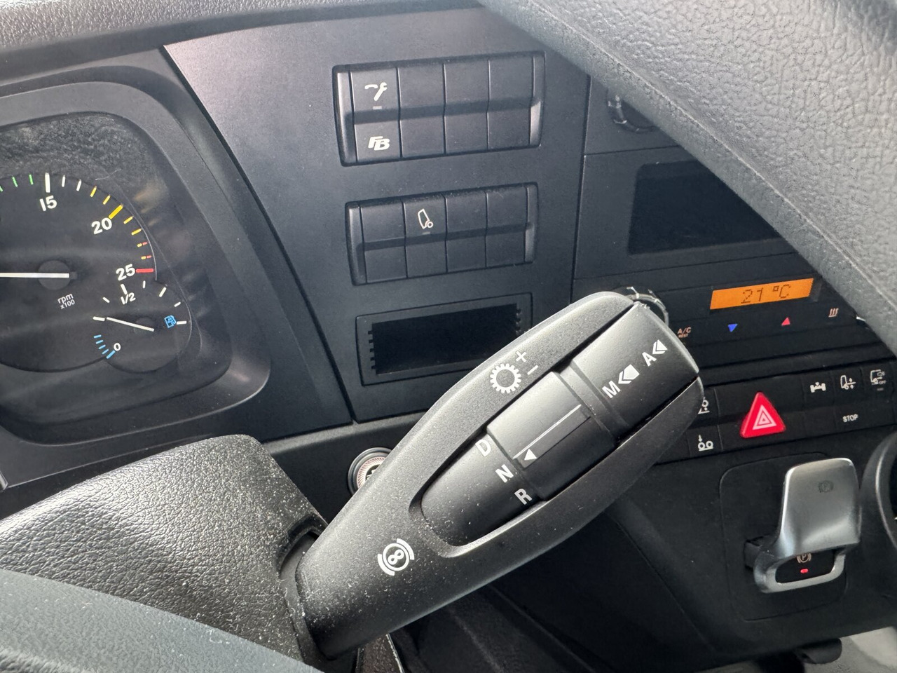 Mercedes-Benz Actros 2548 L 6x2 Actros 2548 L 6x2, Retarder, Lenk-/Liftachse - Châssis cabine: photos 4 Mercedes-Benz Actros 2548 L 6x2 Actros 2548 L 6x2, Retarder, Lenk-/Liftachse - Châssis cabine: photos 4