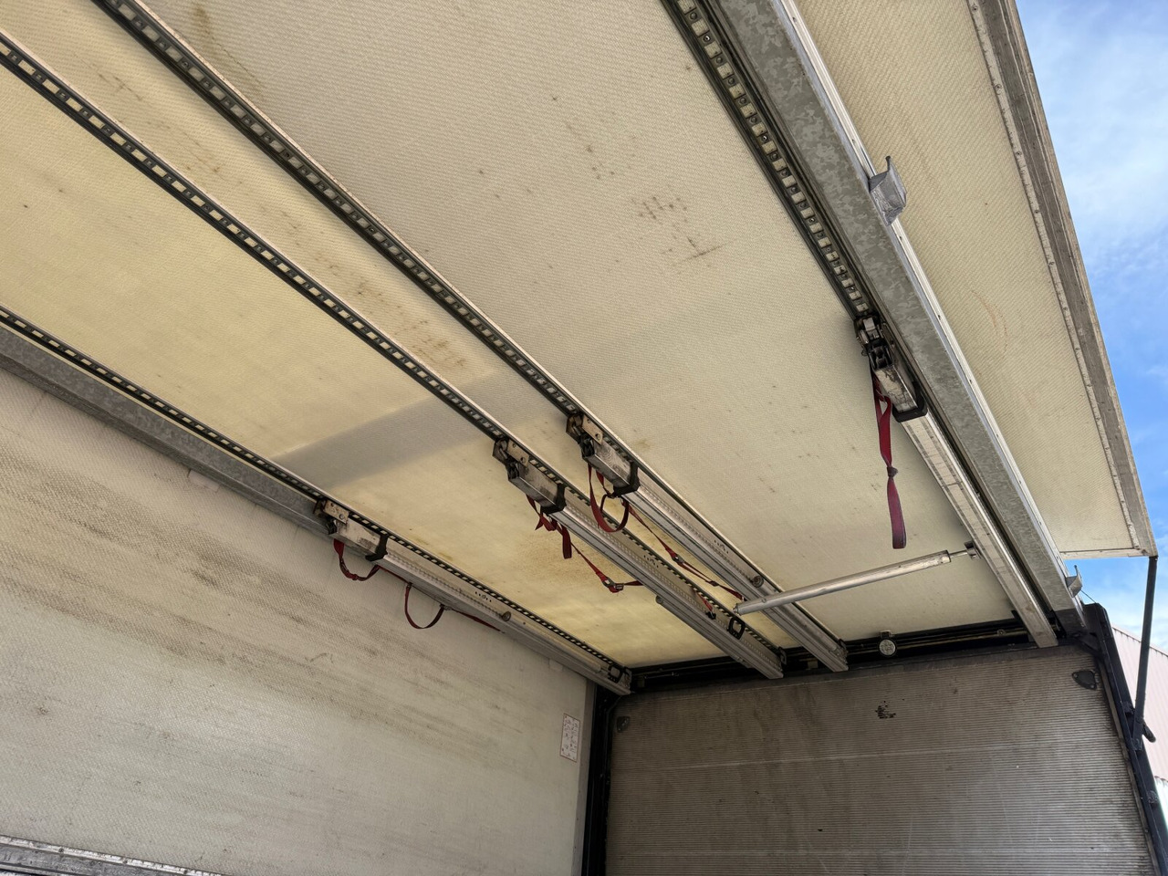 Mercedes-Benz Antos 1836 L 4x2 Antos 1836 L 4x2, Getränkekoffer, LBW Dautel - Camion fourgon: photos 4 Mercedes-Benz Antos 1836 L 4x2 Antos 1836 L 4x2, Getränkekoffer, LBW Dautel - Camion fourgon: photos 4