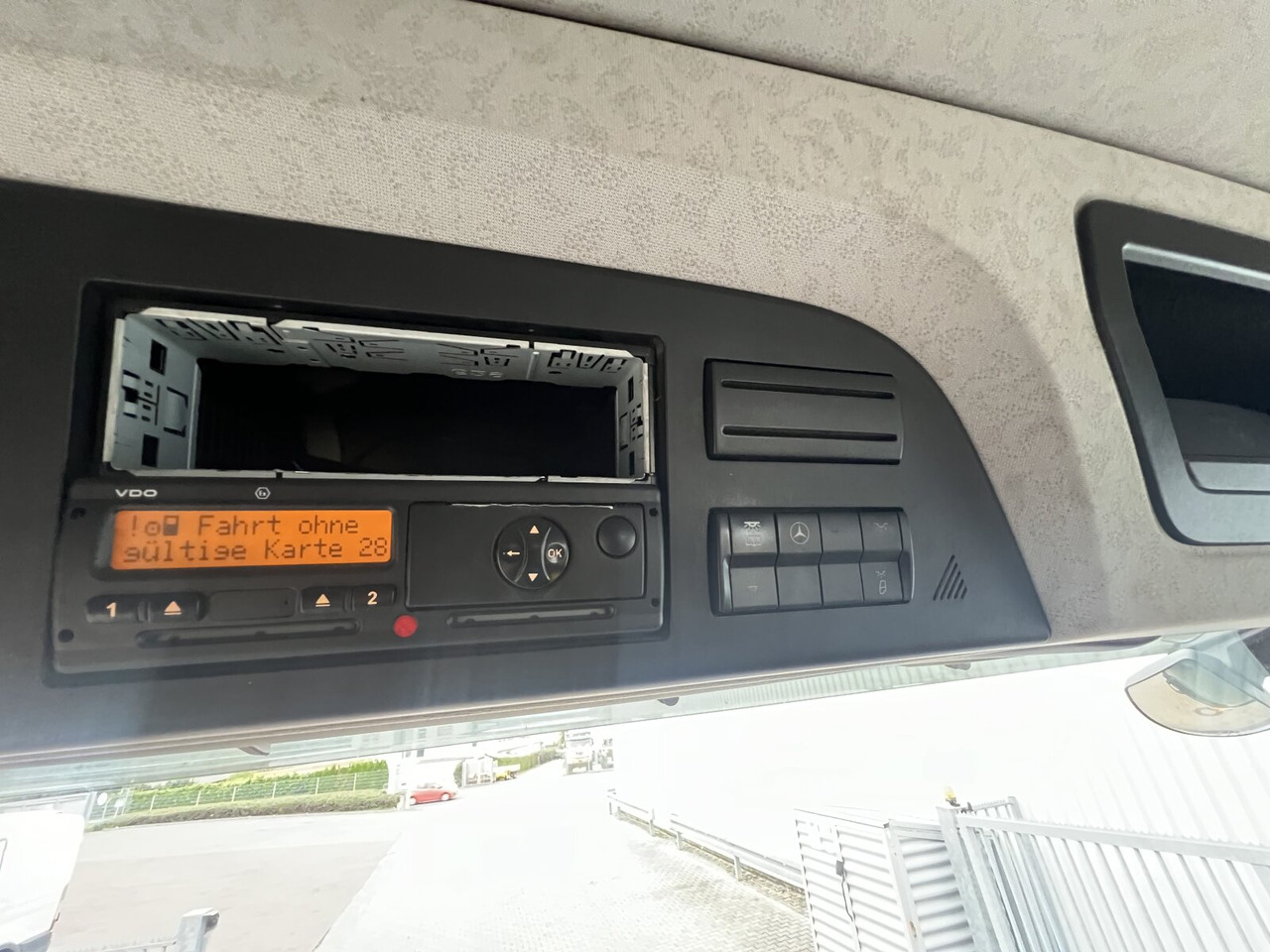 Camion ampliroll Mercedes-Benz Arocs 2552 L 6x2 Arocs 2552 L 6x2, Lenk-/Liftachse 3x Vorhanden!: photos 7