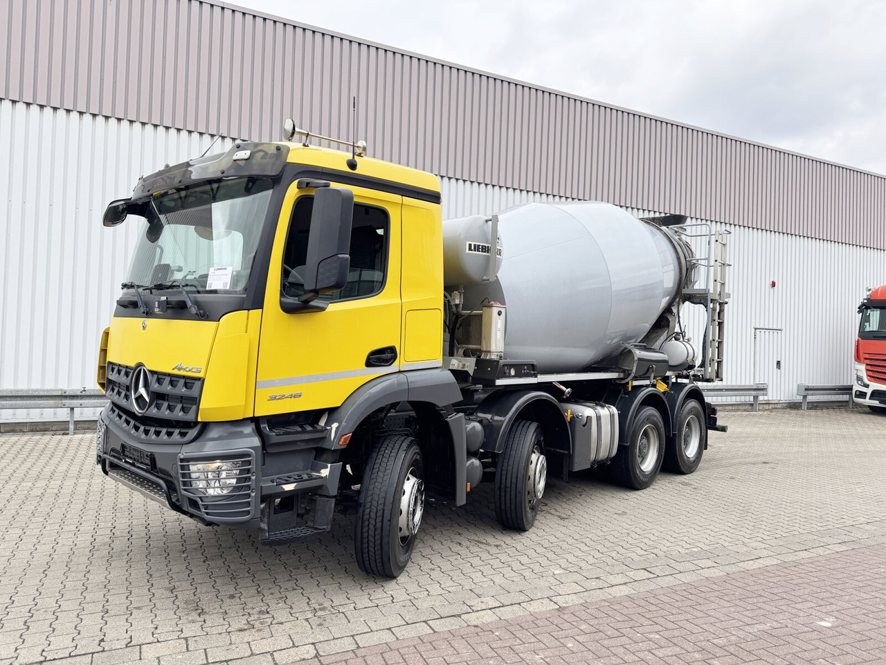 Mercedes-Benz Arocs 3246 B 8x4/4 Arocs 3246 B 8x4/4, Liebherr HTM 905 Mischer, 9m³, Multimedia Cockpit, Navi - Camion malaxeur: photos 1 Mercedes-Benz Arocs 3246 B 8x4/4 Arocs 3246 B 8x4/4, Liebherr HTM 905 Mischer, 9m³, Multimedia Cockpit, Navi - Camion malaxeur: photos 1