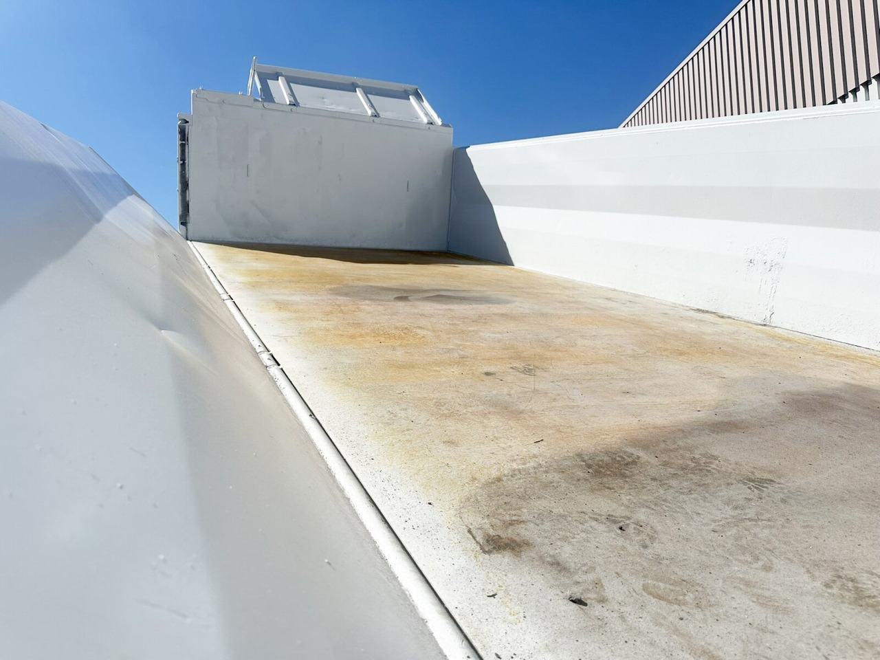 Camion benne Mercedes-Benz Arocs 4142 K 8x4/4 Arocs 4142/45 K 8x4/4, Meiller Bordmatik links: photos 13 Camion benne Mercedes-Benz Arocs 4142 K 8x4/4 Arocs 4142/45 K 8x4/4, Meiller Bordmatik links: photos 13