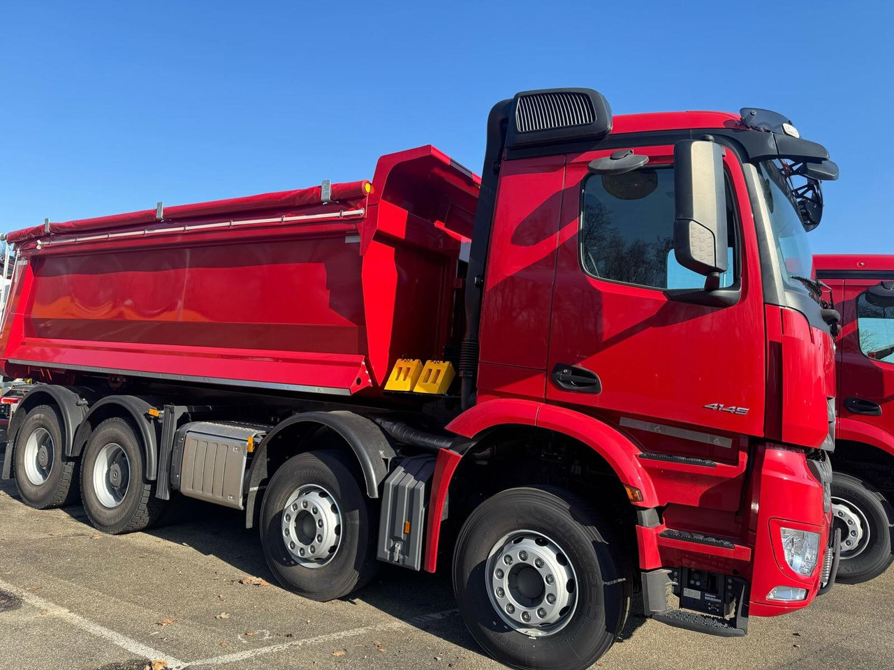 Mercedes-Benz Arocs 4145 K 8x4/4 Arocs 4145 K 8x4/4, Grounder, MultimediaCockpit, Navi, Stahlmulde ca. 16m³ - Tombereau: photos 3 Mercedes-Benz Arocs 4145 K 8x4/4 Arocs 4145 K 8x4/4, Grounder, MultimediaCockpit, Navi, Stahlmulde ca. 16m³ - Tombereau: photos 3