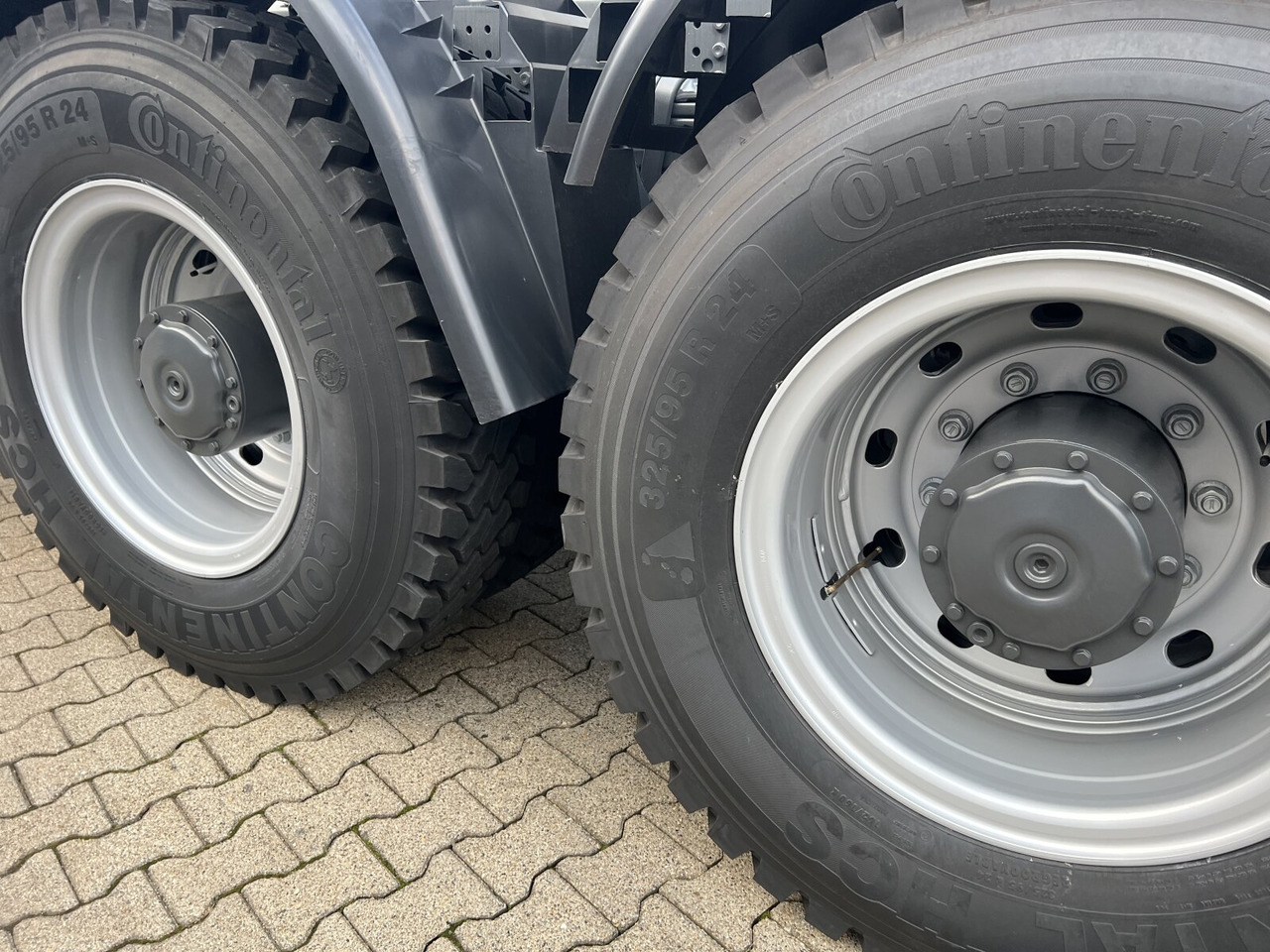 Mercedes-Benz Arocs 4151 AK 8x8/4 Arocs 4151 AK 8x8/4, Grounder - Châssis cabine: photos 4 Mercedes-Benz Arocs 4151 AK 8x8/4 Arocs 4151 AK 8x8/4, Grounder - Châssis cabine: photos 4