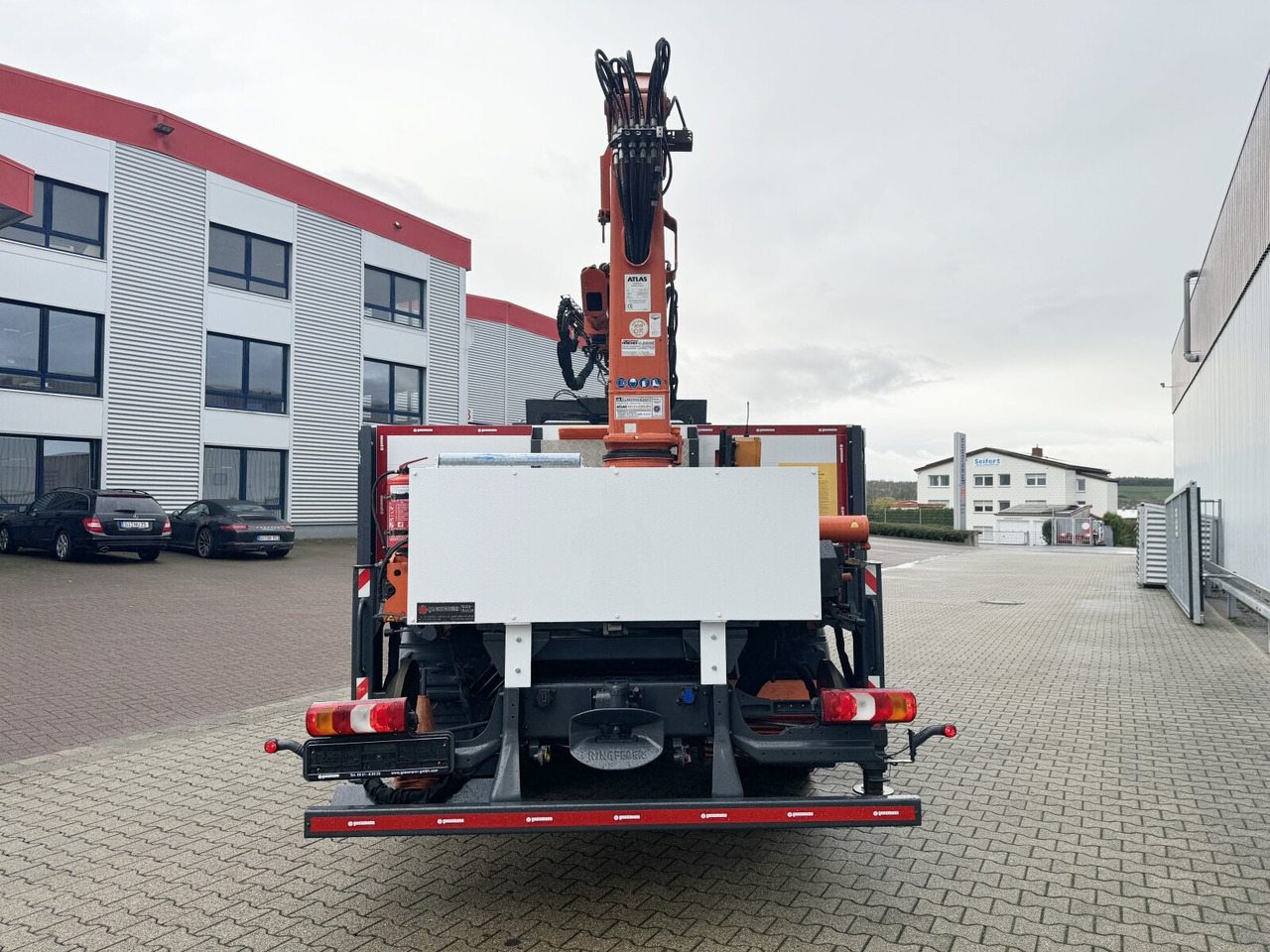 Crédit-bail de Mercedes-Benz Atego 1223 L 4x2 Atego 1223 L 4x2 mit Heckkran Atlas 88.3-A2L, Funk Mercedes-Benz Atego 1223 L 4x2 Atego 1223 L 4x2 mit Heckkran Atlas 88.3-A2L, Funk: photos 13