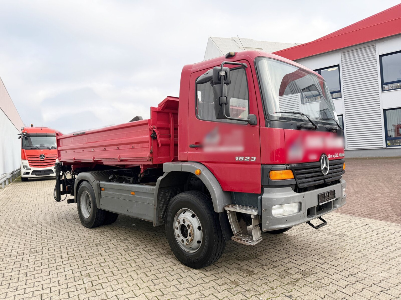 Camion benne Mercedes-Benz Atego 1523 AK 4x4 Atego 1523 AK 4x4: photos 7 Camion benne Mercedes-Benz Atego 1523 AK 4x4 Atego 1523 AK 4x4: photos 7