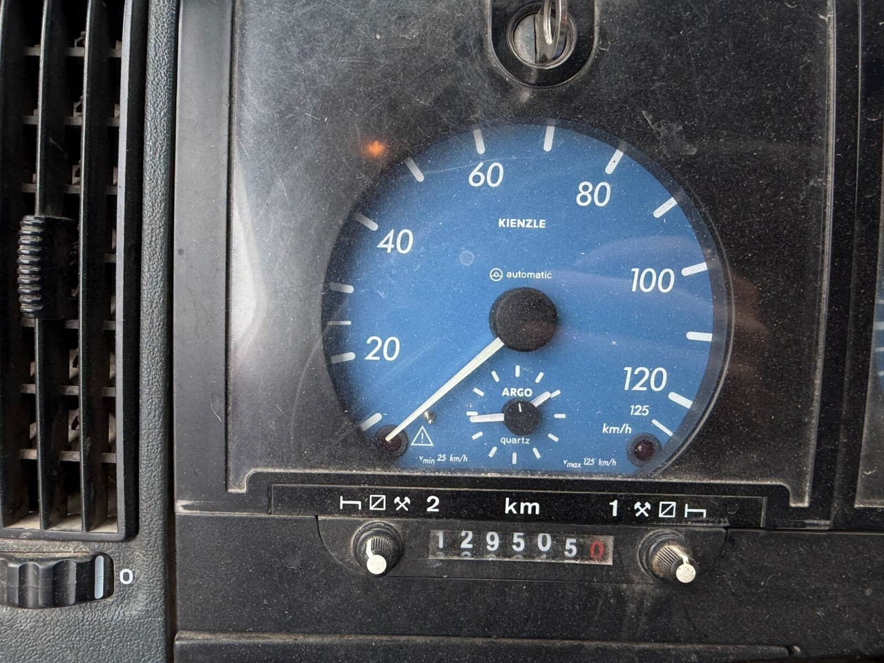 Camion benne Mercedes-Benz Atego 1523 AK 4x4 Atego 1523 AK 4x4: photos 10 Camion benne Mercedes-Benz Atego 1523 AK 4x4 Atego 1523 AK 4x4: photos 10