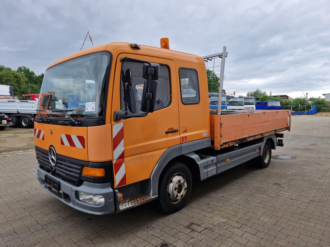 Mercedes-Benz Atego 815 4x2 Atego 815 4x2, 2x AHK - Camion plateau: photos 5 Mercedes-Benz Atego 815 4x2 Atego 815 4x2, 2x AHK - Camion plateau: photos 5