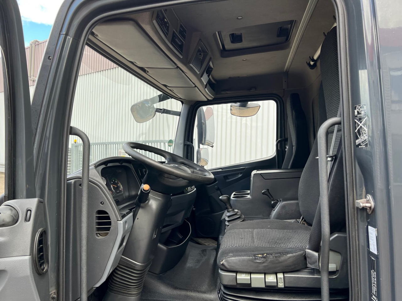 Mercedes-Benz Atego 818 L 4x2 Atego 818 L 4x2 mit MBB LBW, 4x Vorhanden! - Camion fourgon: photos 2 Mercedes-Benz Atego 818 L 4x2 Atego 818 L 4x2 mit MBB LBW, 4x Vorhanden! - Camion fourgon: photos 2