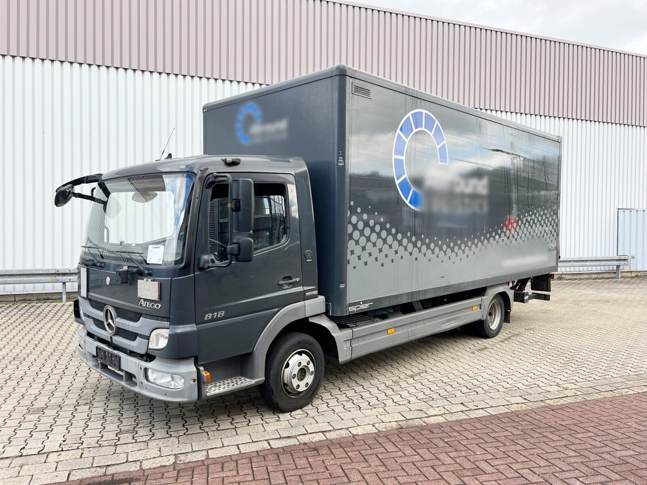 Mercedes-Benz Atego 818 L 4x2 Atego 818 L 4x2 mit MBB LBW, 4x Vorhanden! - Camion fourgon: photos 1 Mercedes-Benz Atego 818 L 4x2 Atego 818 L 4x2 mit MBB LBW, 4x Vorhanden! - Camion fourgon: photos 1