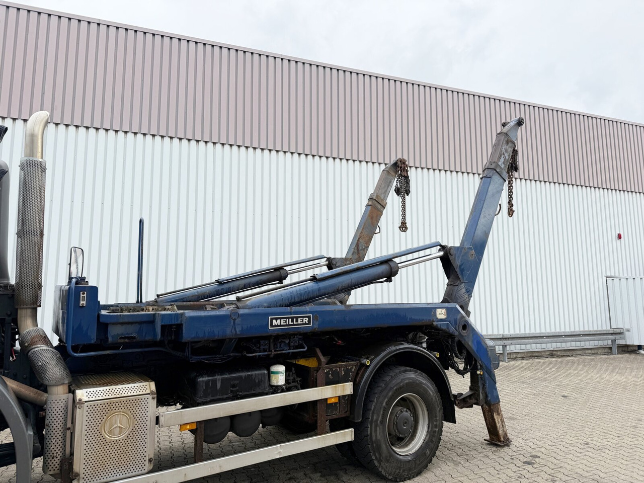 Mercedes-Benz Axor 1824 AK 4x4 Axor 1824 AK 4x4, Tele-Absetzer, Winterdienstausstattung - Camion multibenne: photos 2 Mercedes-Benz Axor 1824 AK 4x4 Axor 1824 AK 4x4, Tele-Absetzer, Winterdienstausstattung - Camion multibenne: photos 2