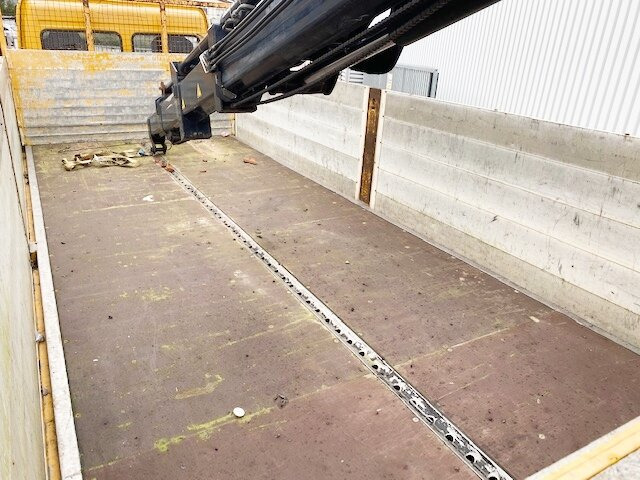 Crédit-bail de Mercedes-Benz Axor 1833 L 4x2 Axor 1833 L 4x2 mit Heckkran Hiab XS 133 K-2 Mercedes-Benz Axor 1833 L 4x2 Axor 1833 L 4x2 mit Heckkran Hiab XS 133 K-2: photos 13