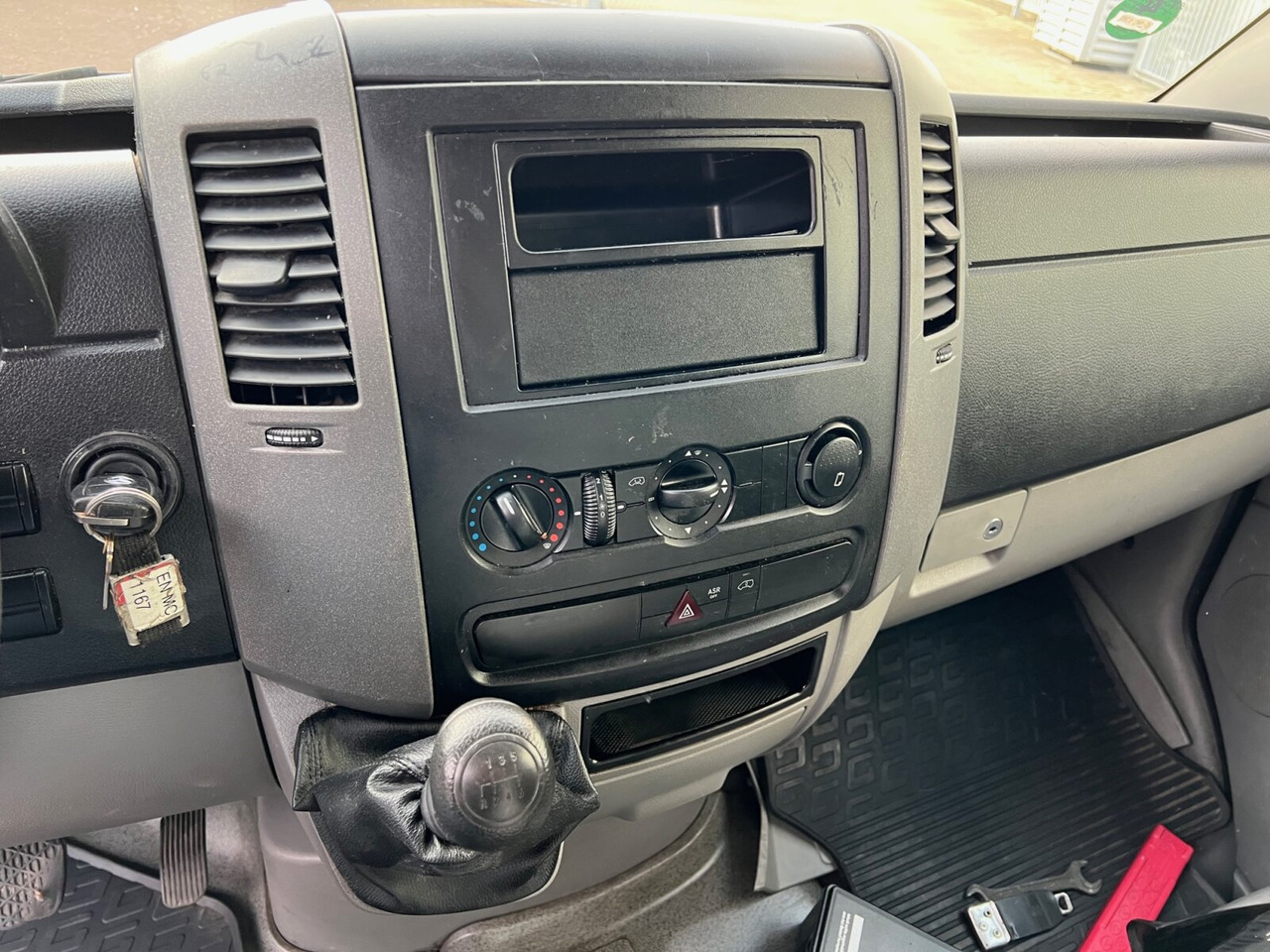 Mercedes-Benz Sprinter 313 CDI 4x2 Sprinter 313 CDI 4x2, 5x Vorhanden! - Fourgon grand volume: photos 4 Mercedes-Benz Sprinter 313 CDI 4x2 Sprinter 313 CDI 4x2, 5x Vorhanden! - Fourgon grand volume: photos 4