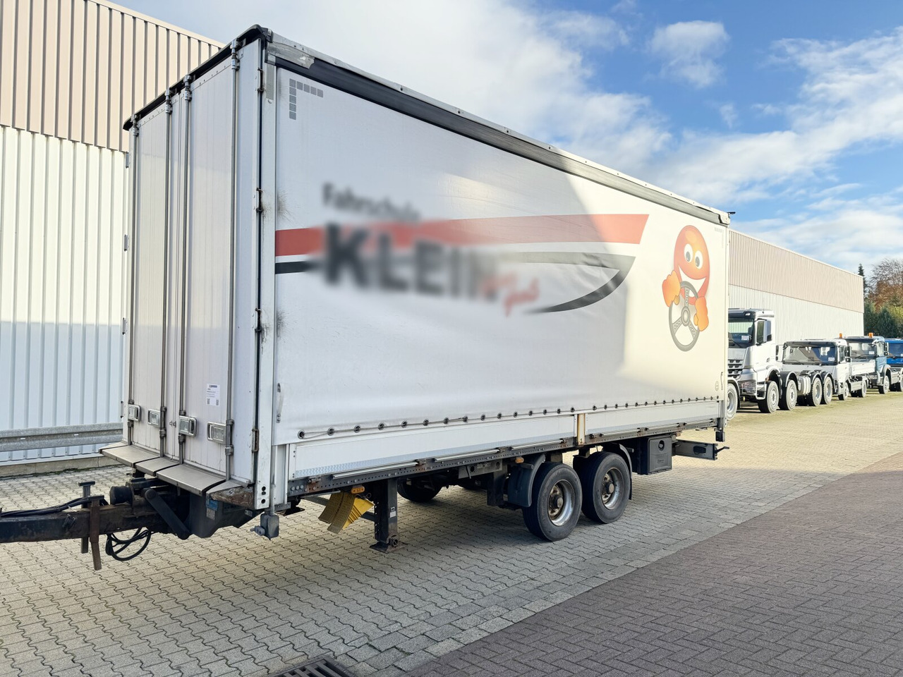 OS2-L105 L/B OS2-L105 L/B, durchladbar, Edscha, Ex-Fahrschule! - Remorque plateau: photos 1 OS2-L105 L/B OS2-L105 L/B, durchladbar, Edscha, Ex-Fahrschule! - Remorque plateau: photos 1