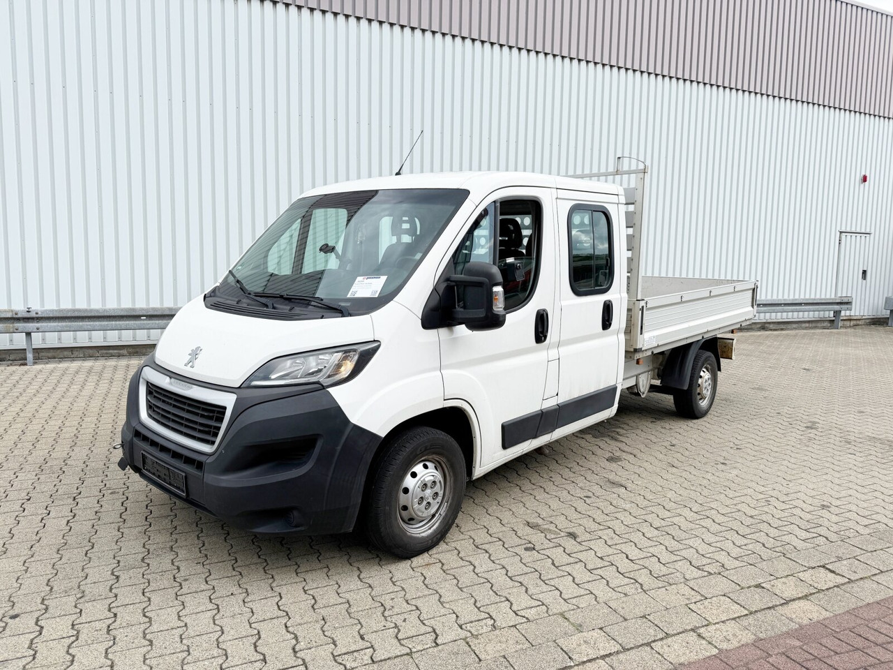 Peugeot Boxer 4x2 Doka Boxer 4x2 Doka - Utilitaire plateau, Utilitaire double cabine: photos 1 Peugeot Boxer 4x2 Doka Boxer 4x2 Doka - Utilitaire plateau, Utilitaire double cabine: photos 1