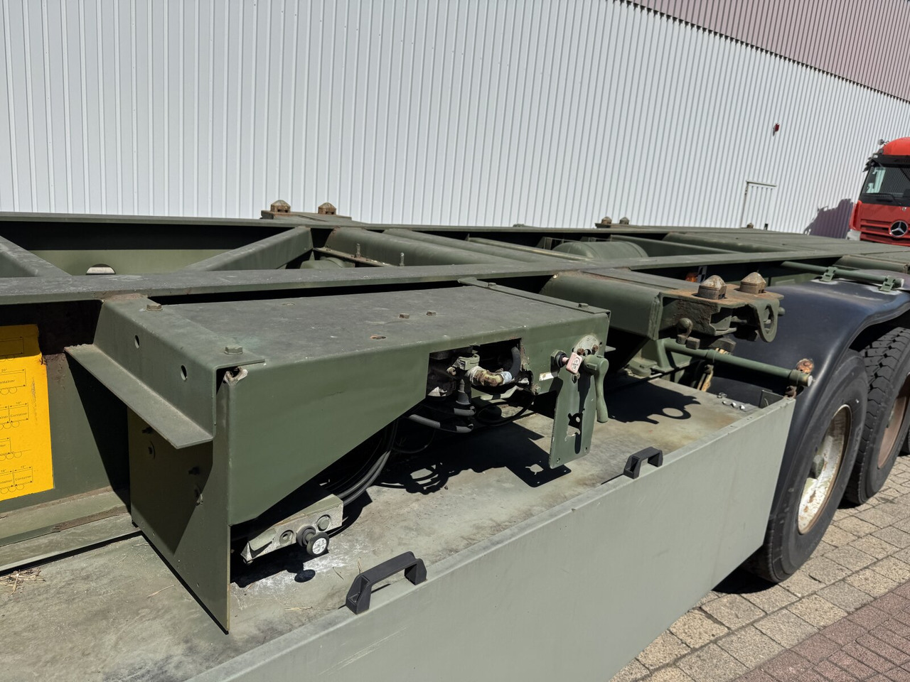 Doll U-74.0 3-Achs Containerchassis U-74.0 3-Achs Containerchassis, 2x20/20/30/40ft, Ex-! - Semi-remorque: photos 2 Doll U-74.0 3-Achs Containerchassis U-74.0 3-Achs Containerchassis, 2x20/20/30/40ft, Ex-! - Semi-remorque: photos 2