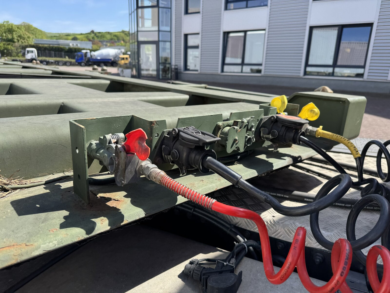 Doll U-74.0 3-Achs Containerchassis U-74.0 3-Achs Containerchassis, 2x20/20/30/40ft, Ex-! - Semi-remorque: photos 5 Doll U-74.0 3-Achs Containerchassis U-74.0 3-Achs Containerchassis, 2x20/20/30/40ft, Ex-! - Semi-remorque: photos 5