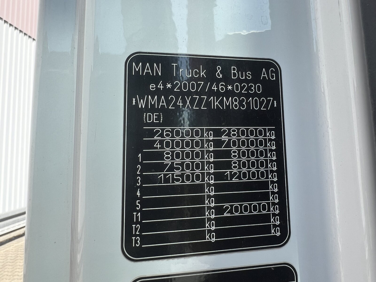 MAN TGX 26.500 6X2/4 BLS TGX 26.500 6X2/4 BLS, Intarder, Vorlauflenk-/lift, Standklima, XXL-Fahrerhaus - Tracteur routier: photos 5 MAN TGX 26.500 6X2/4 BLS TGX 26.500 6X2/4 BLS, Intarder, Vorlauflenk-/lift, Standklima, XXL-Fahrerhaus - Tracteur routier: photos 5