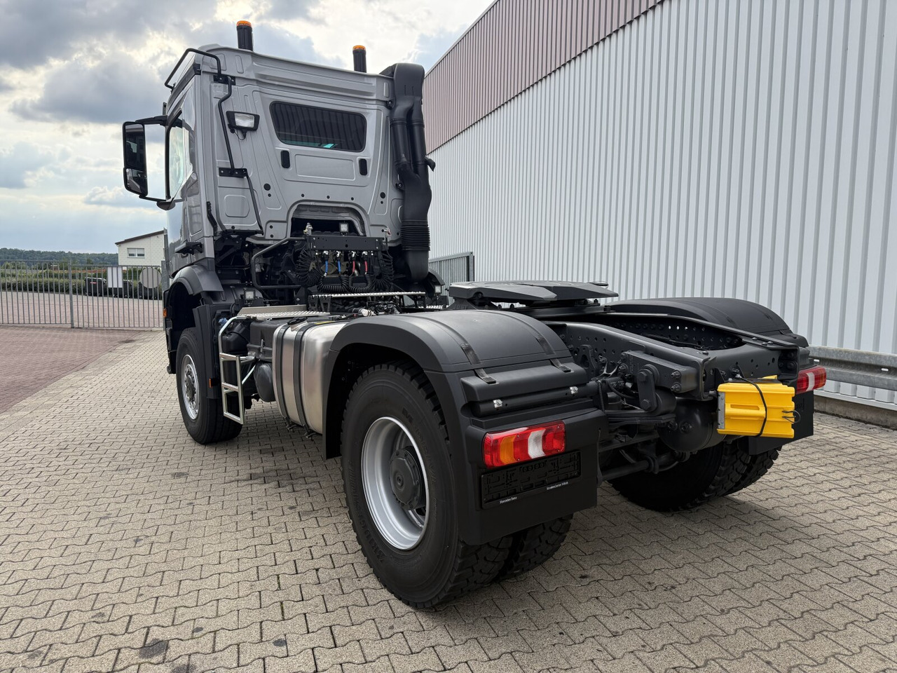 Tracteur routier neuf Mercedes-Benz Arocs 1853 AS 4x4 Arocs 1853 AS 4x4, Retarder, MultimediaCockpit, Navi: photos 15 Tracteur routier neuf Mercedes-Benz Arocs 1853 AS 4x4 Arocs 1853 AS 4x4, Retarder, MultimediaCockpit, Navi: photos 15