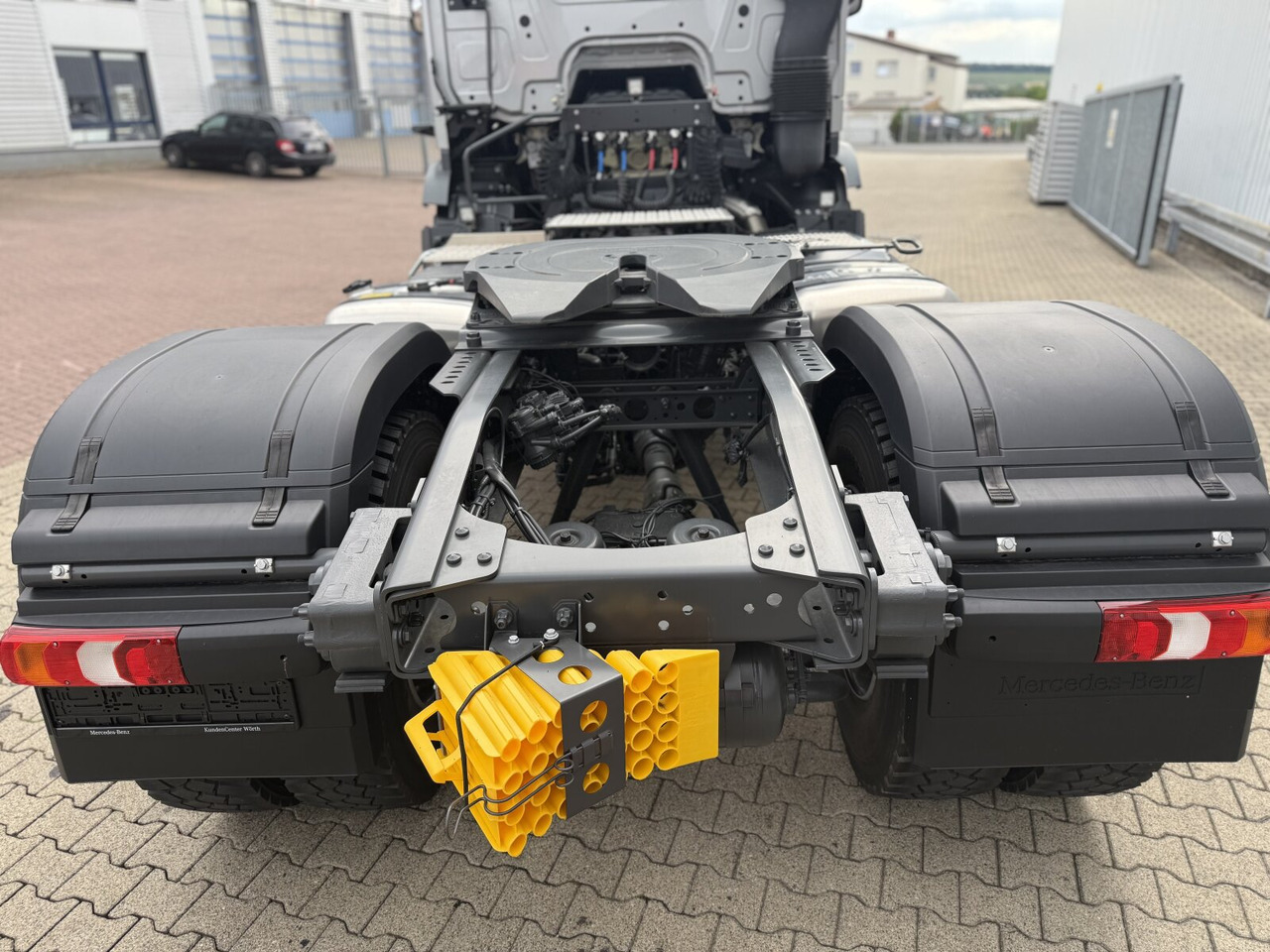 Tracteur routier neuf Mercedes-Benz Arocs 1853 AS 4x4 Arocs 1853 AS 4x4, Retarder, MultimediaCockpit, Navi: photos 14 Tracteur routier neuf Mercedes-Benz Arocs 1853 AS 4x4 Arocs 1853 AS 4x4, Retarder, MultimediaCockpit, Navi: photos 14